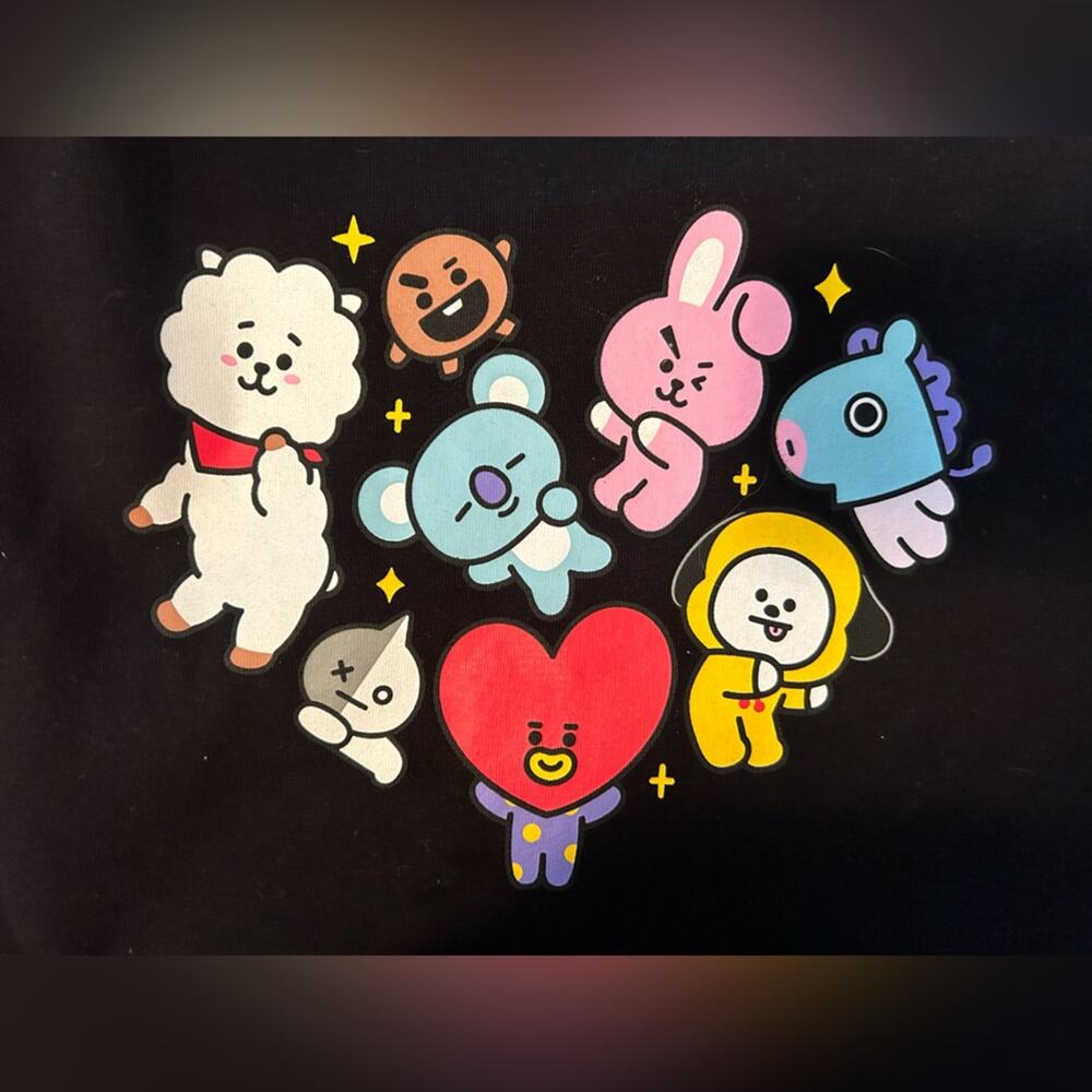 Rare BTS BT21 sweatshirt pullover small women’s US 6/8 black crewneck - Picture 7 of 11